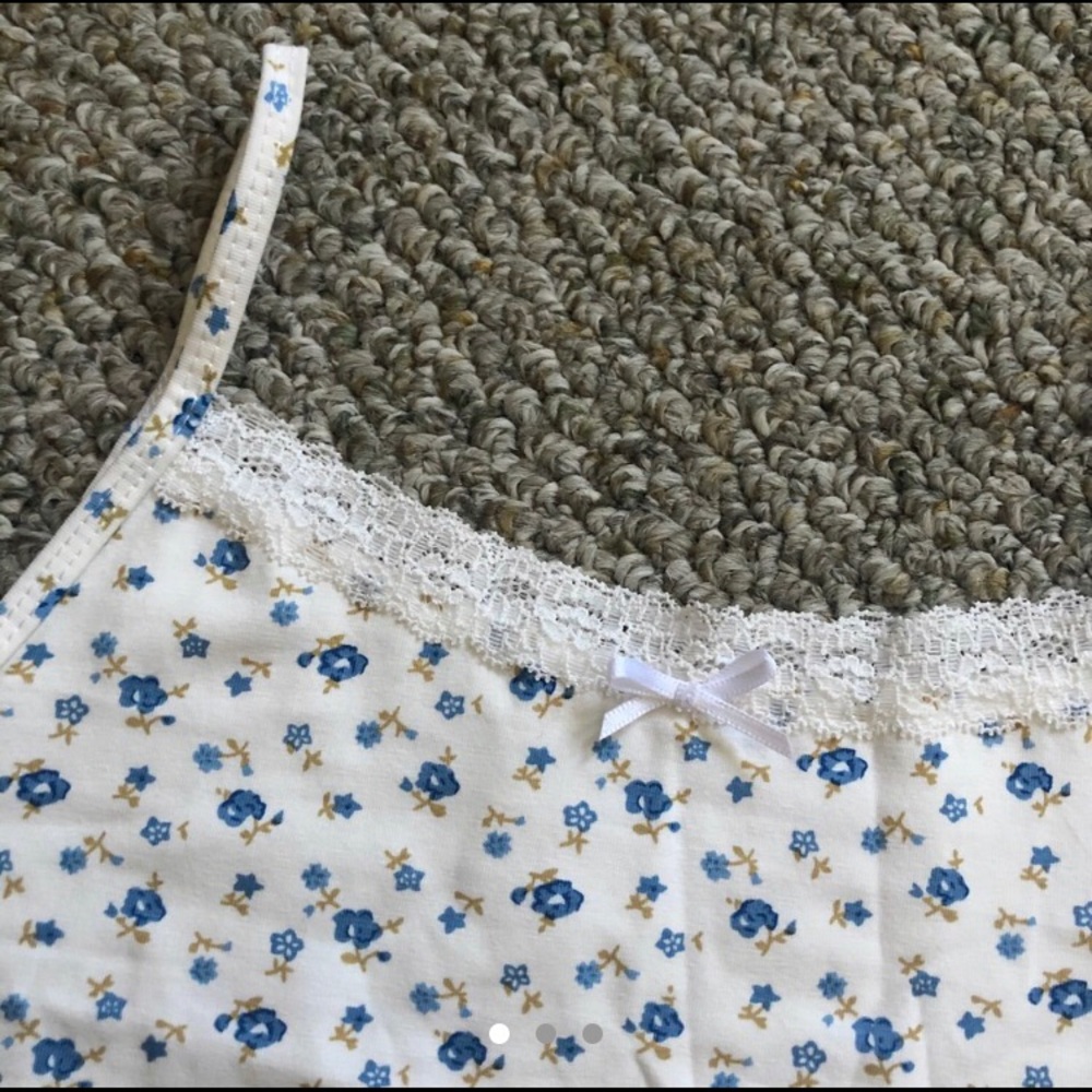 White and blue floral lace trim cami with bow